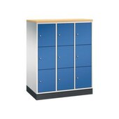 Schließfachschrank,HxBxT 1250x920x500mm,3x3 Fächer,Zyl.-Schl.,Sockel