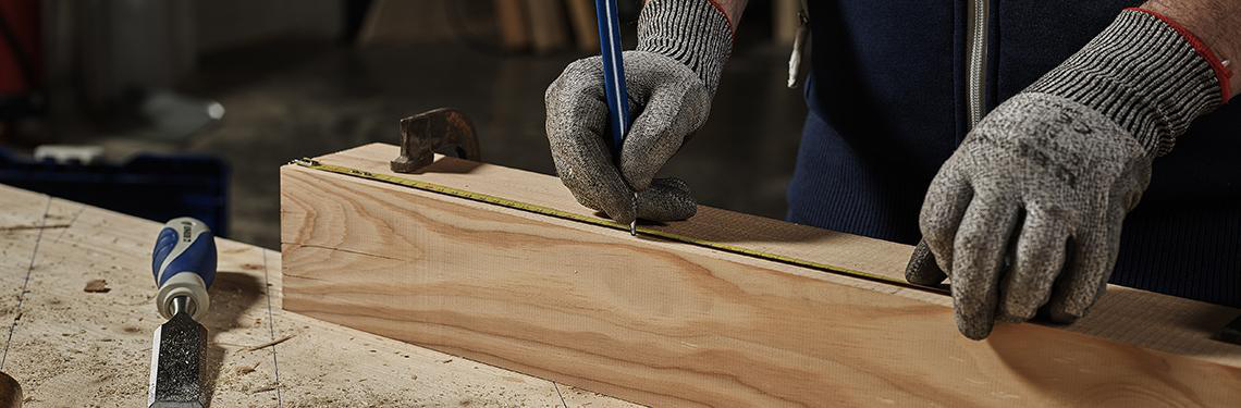 Herstellung & Installation von Schränken & Möbeln - Erwecken Sie das Holz zum Leben