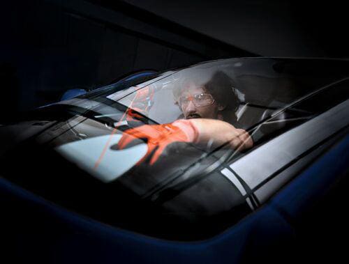 Découpe de l'ancien pare-brise